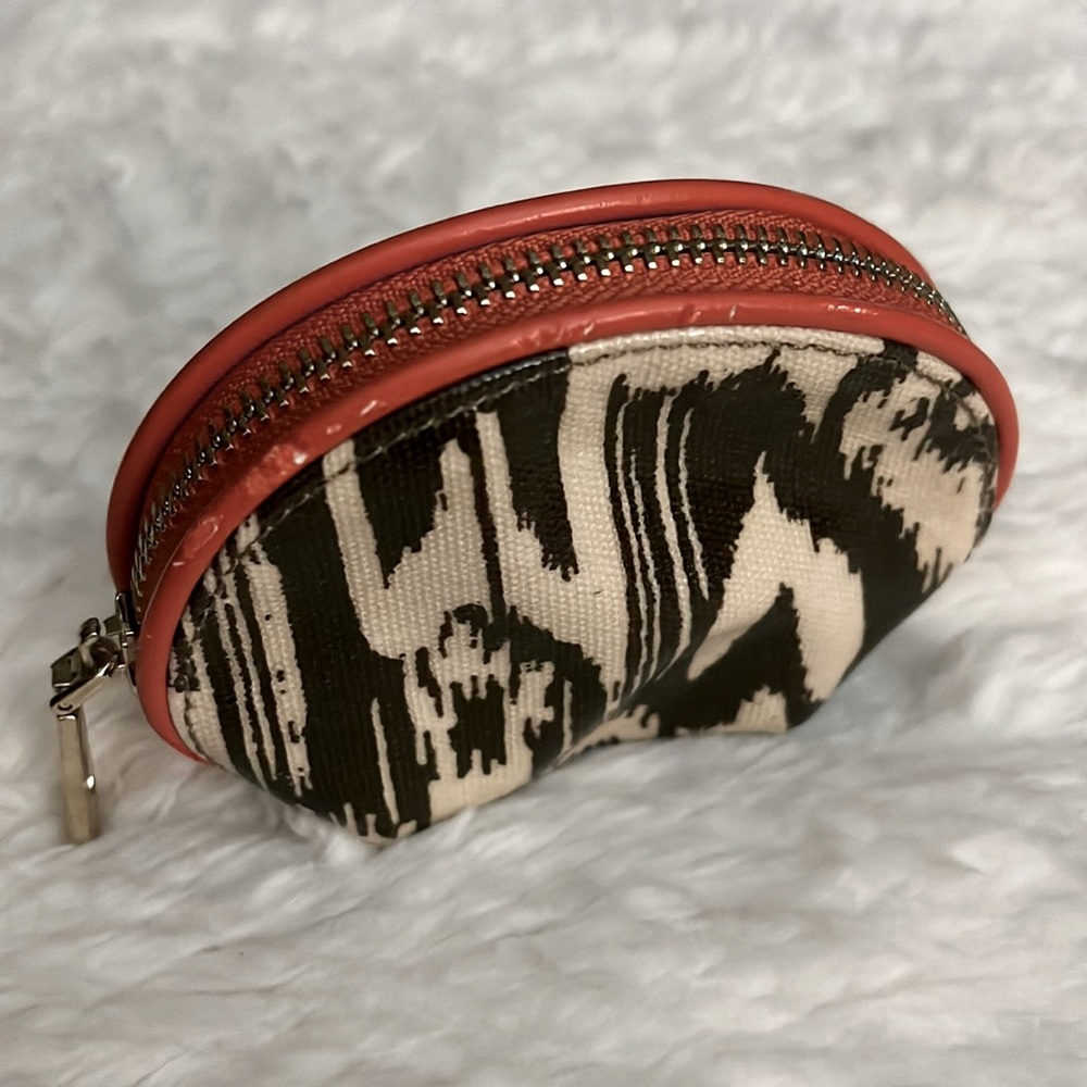 Clarks Like New Coin Purse